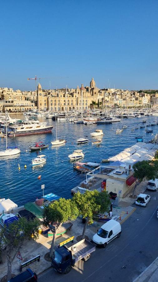 فيلا Entire Senglea Seaview Town House المظهر الخارجي الصورة